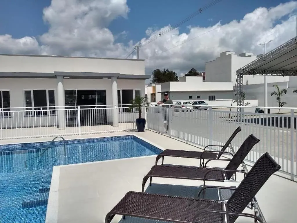 Residencial Angelus Condominio Clube Na Praia De Piçarras Casa de Férias